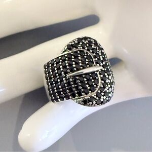 Chic Black and Silver Buckle Ring
